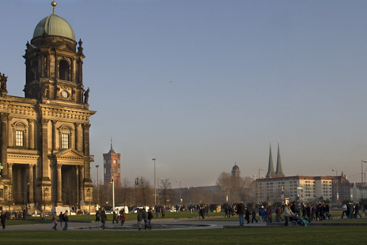 Berliner Dom und Freifl�che des ehemaligen Palast der Republik